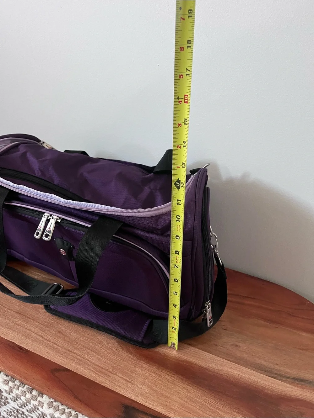 SwissGear Purple Duffel Bag Travel Gym Carry On Luggage with Shoulder‎ Strap